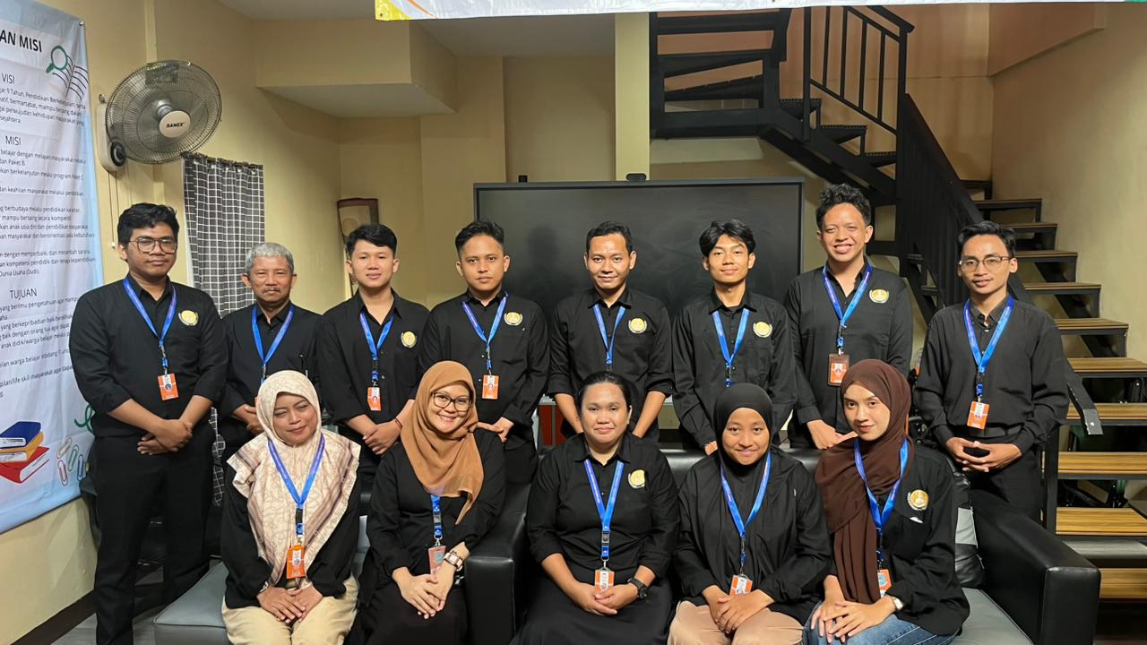 Staff  & Tutor